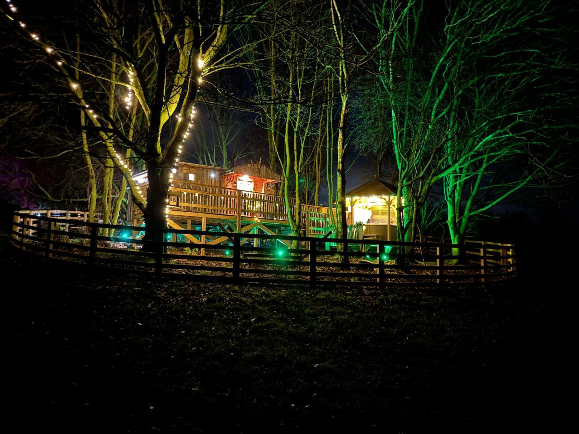 Burtree Country House, Tipi'S, Treehouse & Lodge & House Rooms With Hot Tubs In A Private Garden Thirsk Exterior foto